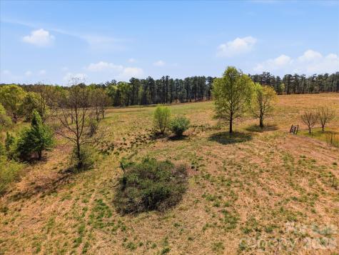 52 Mcmillan Road Cheraw SC 29520