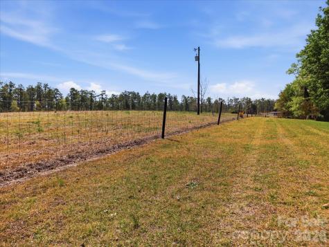 52 Mcmillan Road Cheraw SC 29520