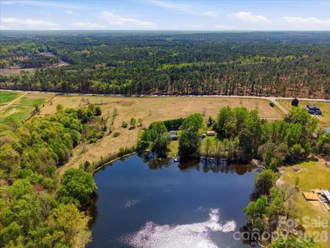 52 Mcmillan Road Cheraw SC 29520