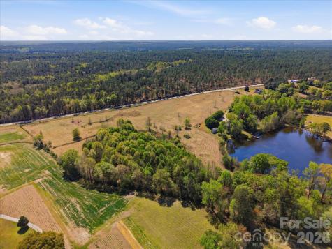 52 Mcmillan Road Cheraw SC 29520