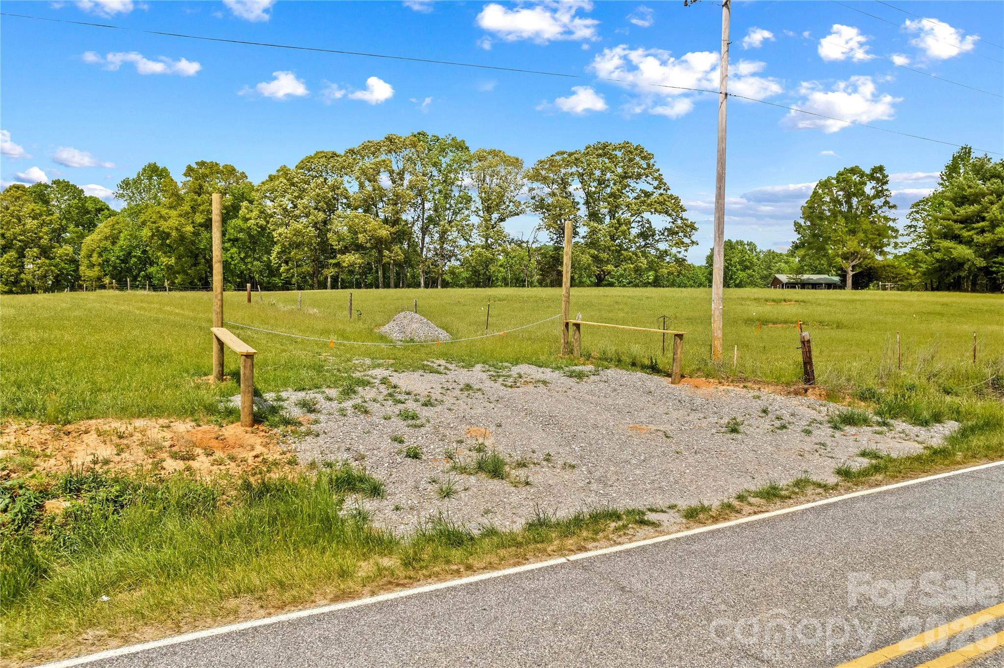 562 Mountain View Road Statesville NC 28625