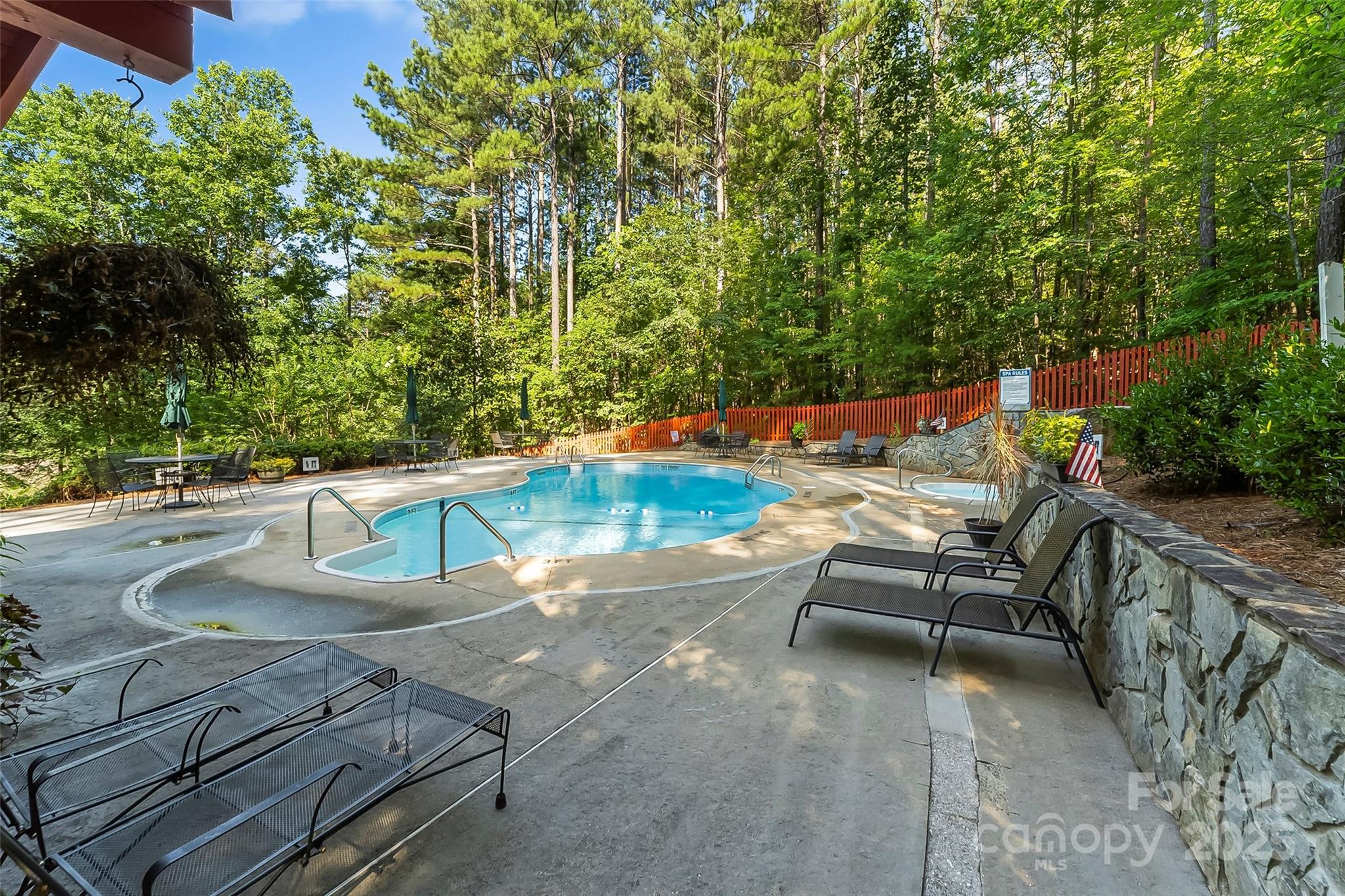 Ville Horizon Drive Nebo NC 28761