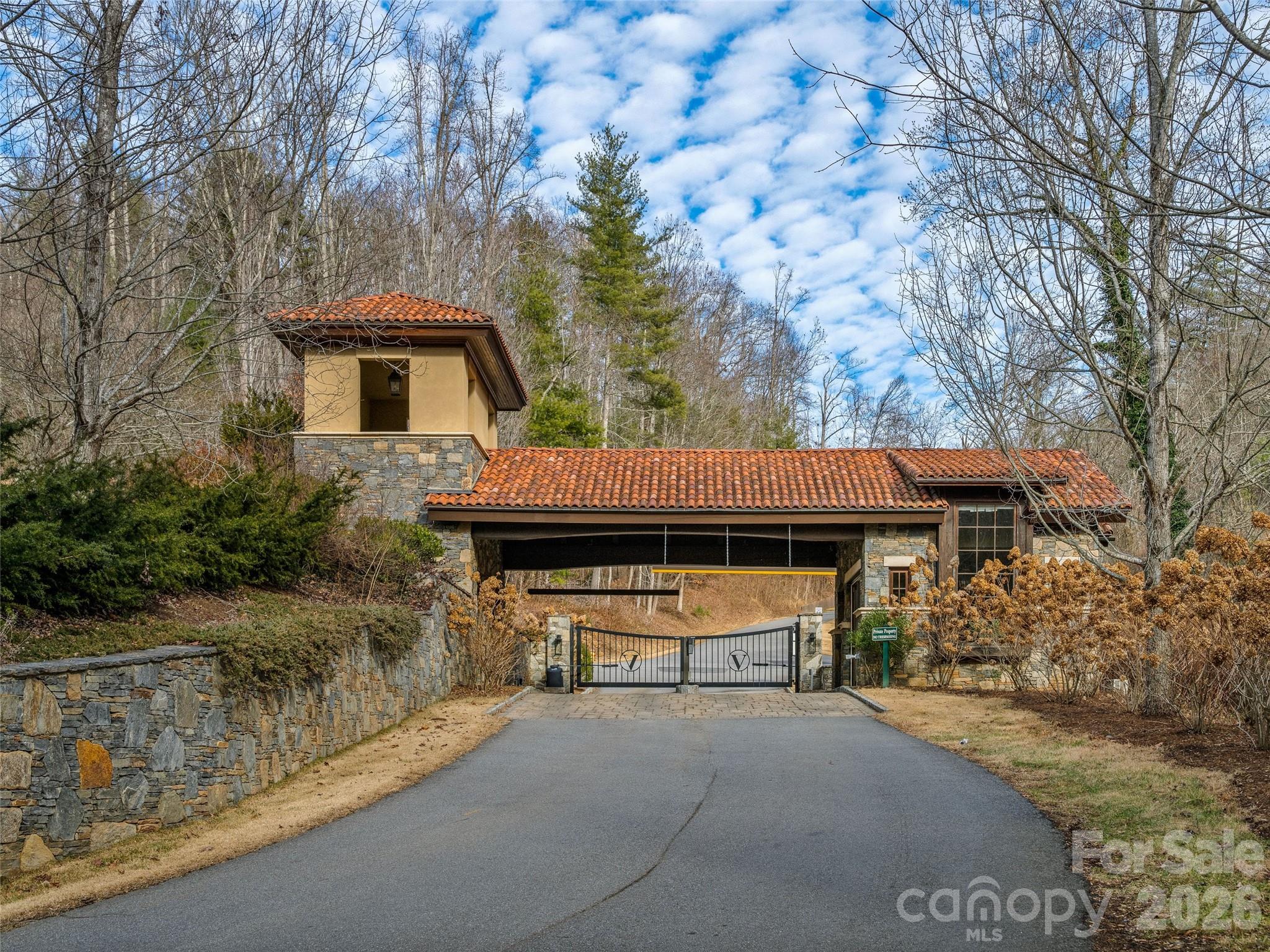 10 Villa Nova Drive Asheville NC 28804