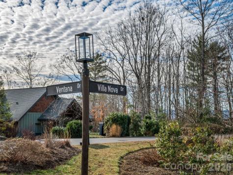 10 Villa Nova Drive Asheville NC 28804