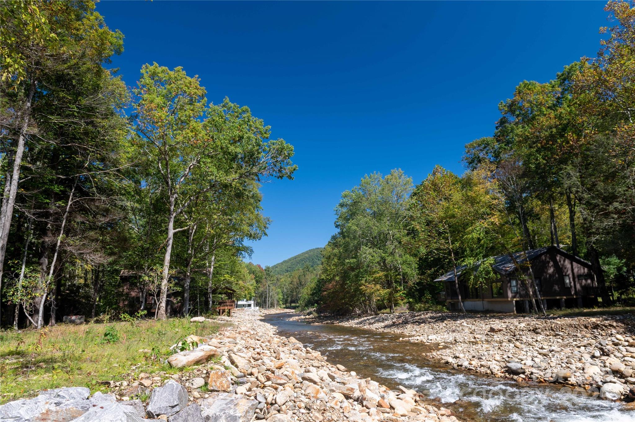 188 Sweetwater Ridge Burnsville NC 28740