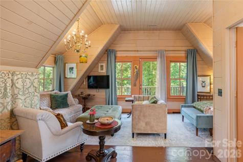 106 Mccauley Drive Asheville NC 28803