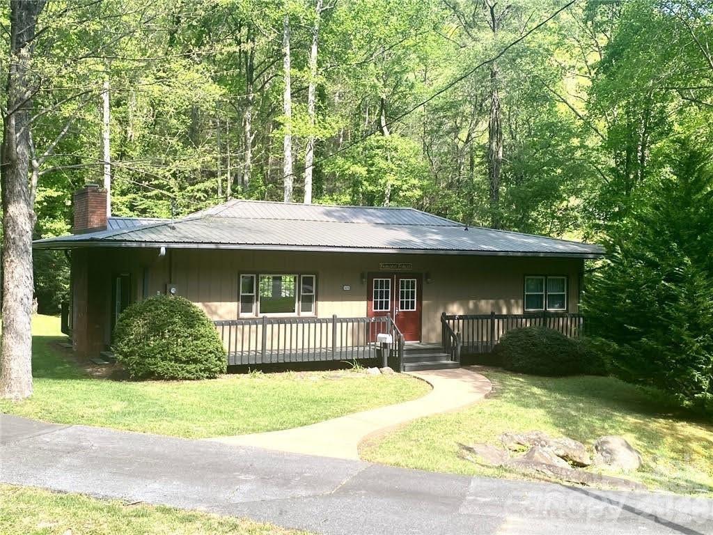 99999 Fairview Forest Drive Fairview NC 28730
