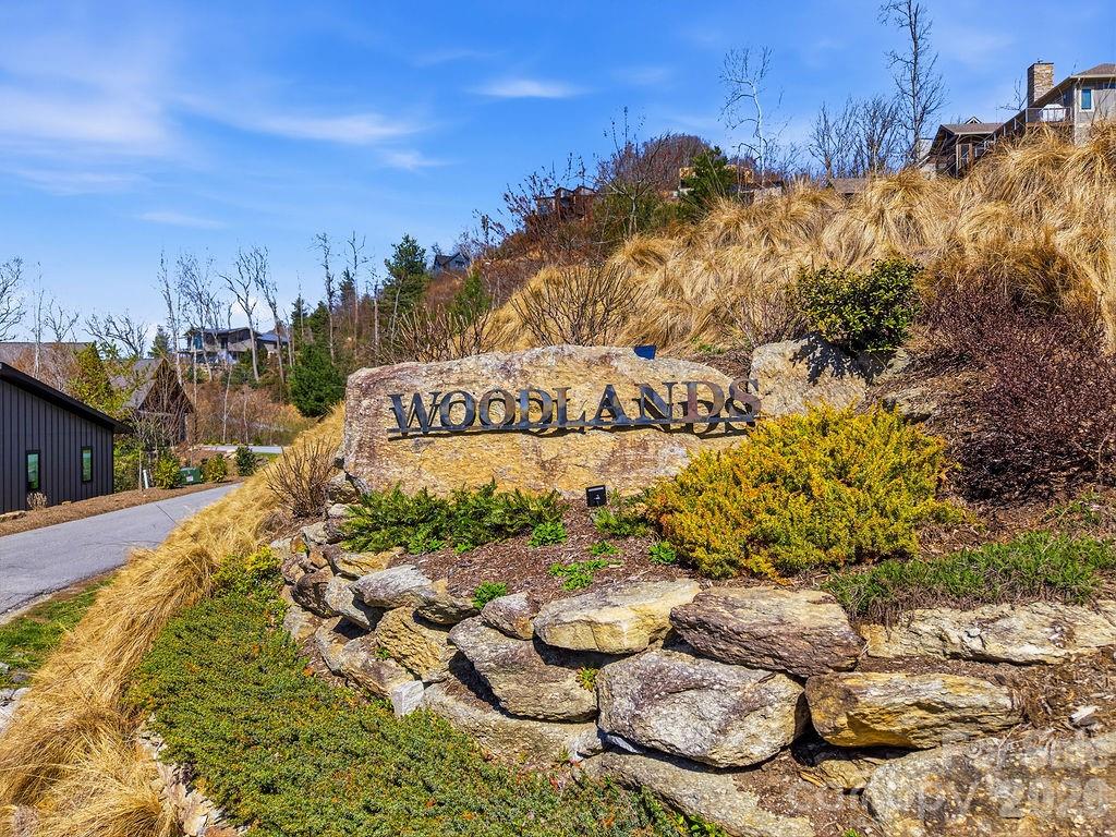 367 Curtain Bluff Hendersonville NC 28791