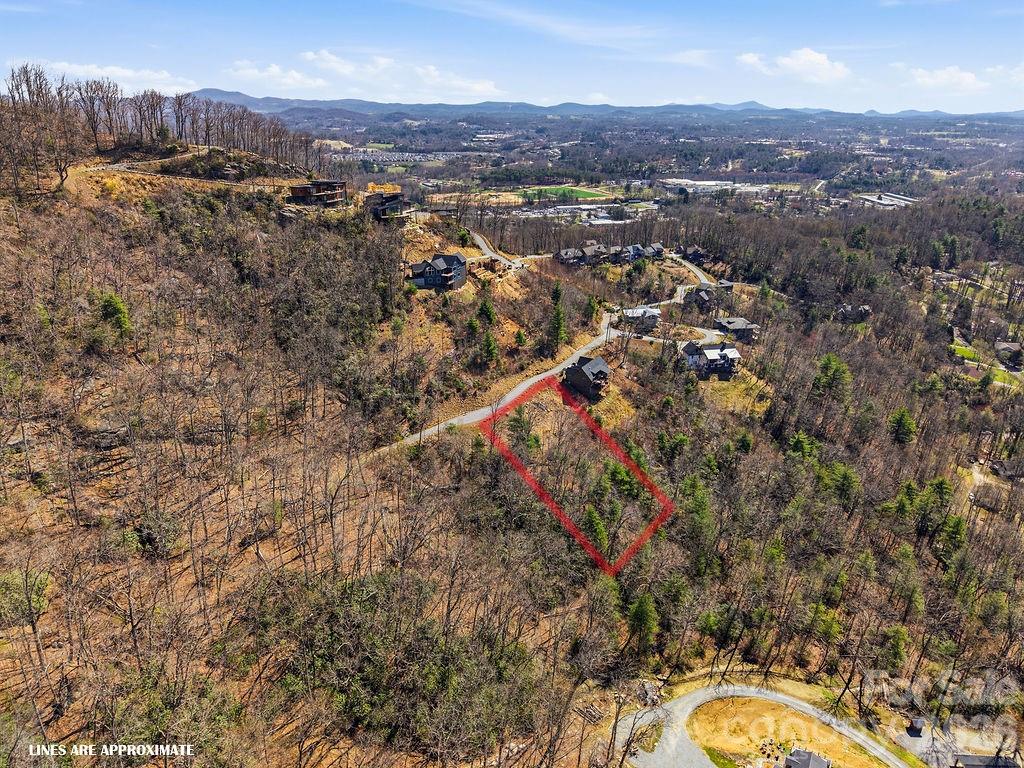 367 Curtain Bluff Hendersonville NC 28791