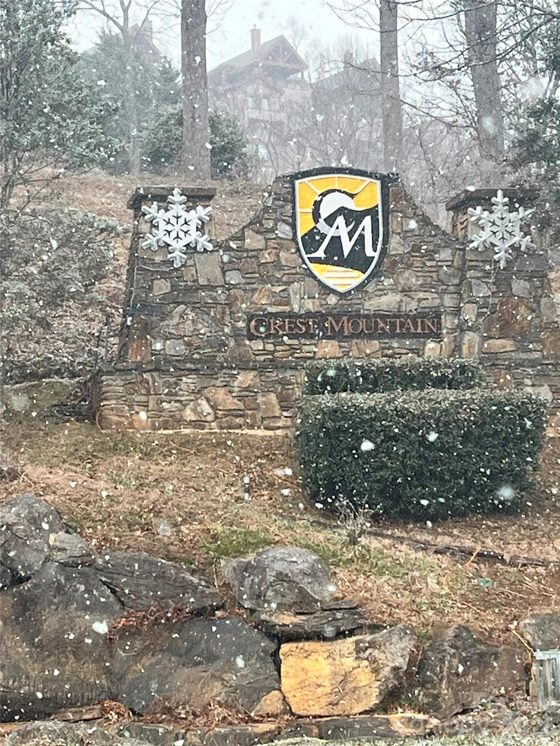 49 Ben Lippen School Road Asheville NC 28806