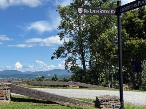 49 Ben Lippen School Road Asheville NC 28806