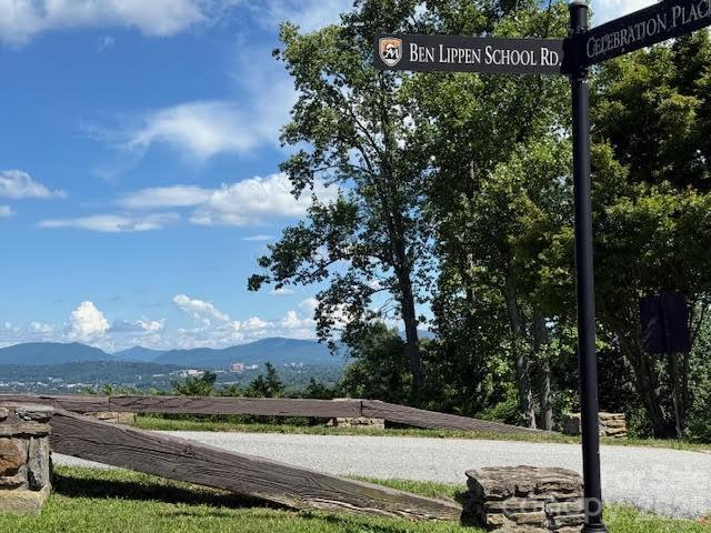 49 Ben Lippen School Road Asheville NC 28806