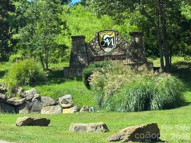 49 Ben Lippen School Road Asheville NC 28806