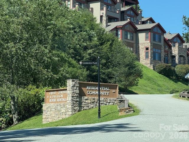 49 Ben Lippen School Road Asheville NC 28806