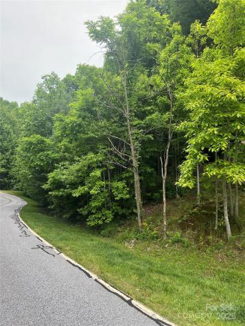 112 Pinnacle Peak Lane Flat Rock NC 28731