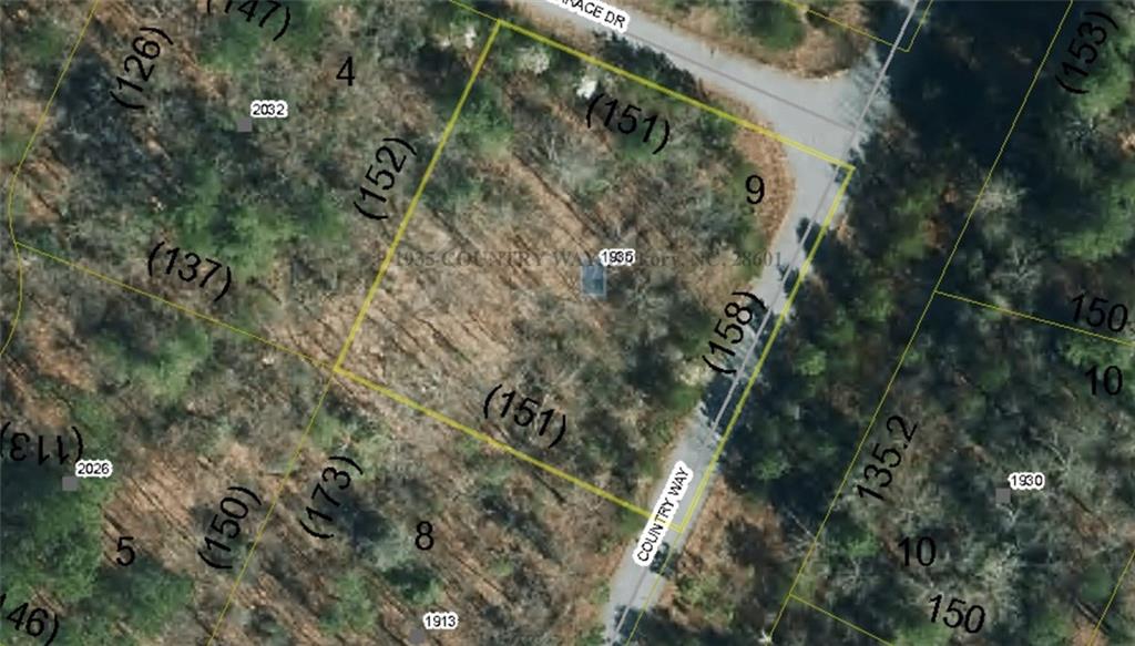 1935 Country Way Hickory NC 28601