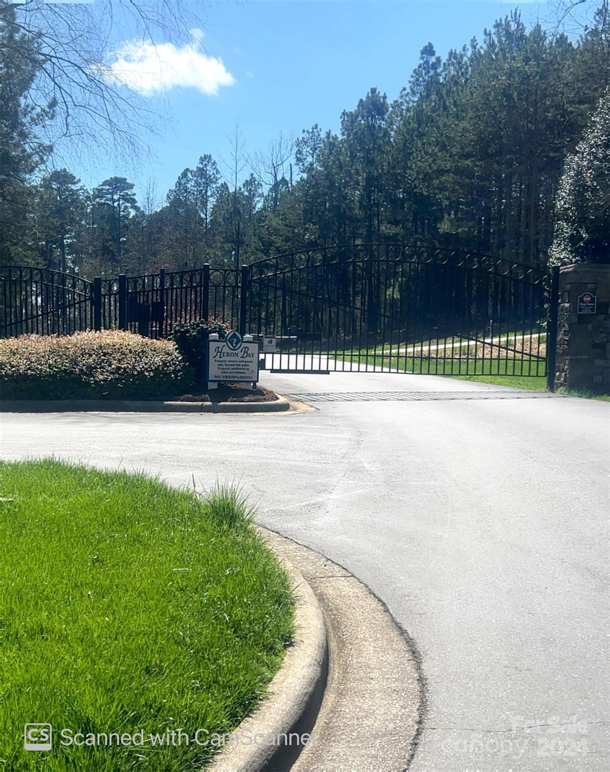 225 Kingfisher Court New London NC 27371