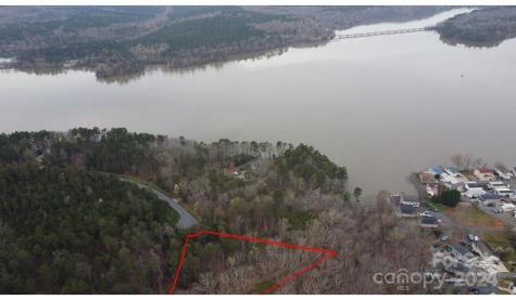 225 Kingfisher Court New London NC 27371