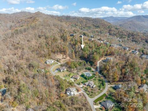 66 Hawtree Court Weaverville NC 28787