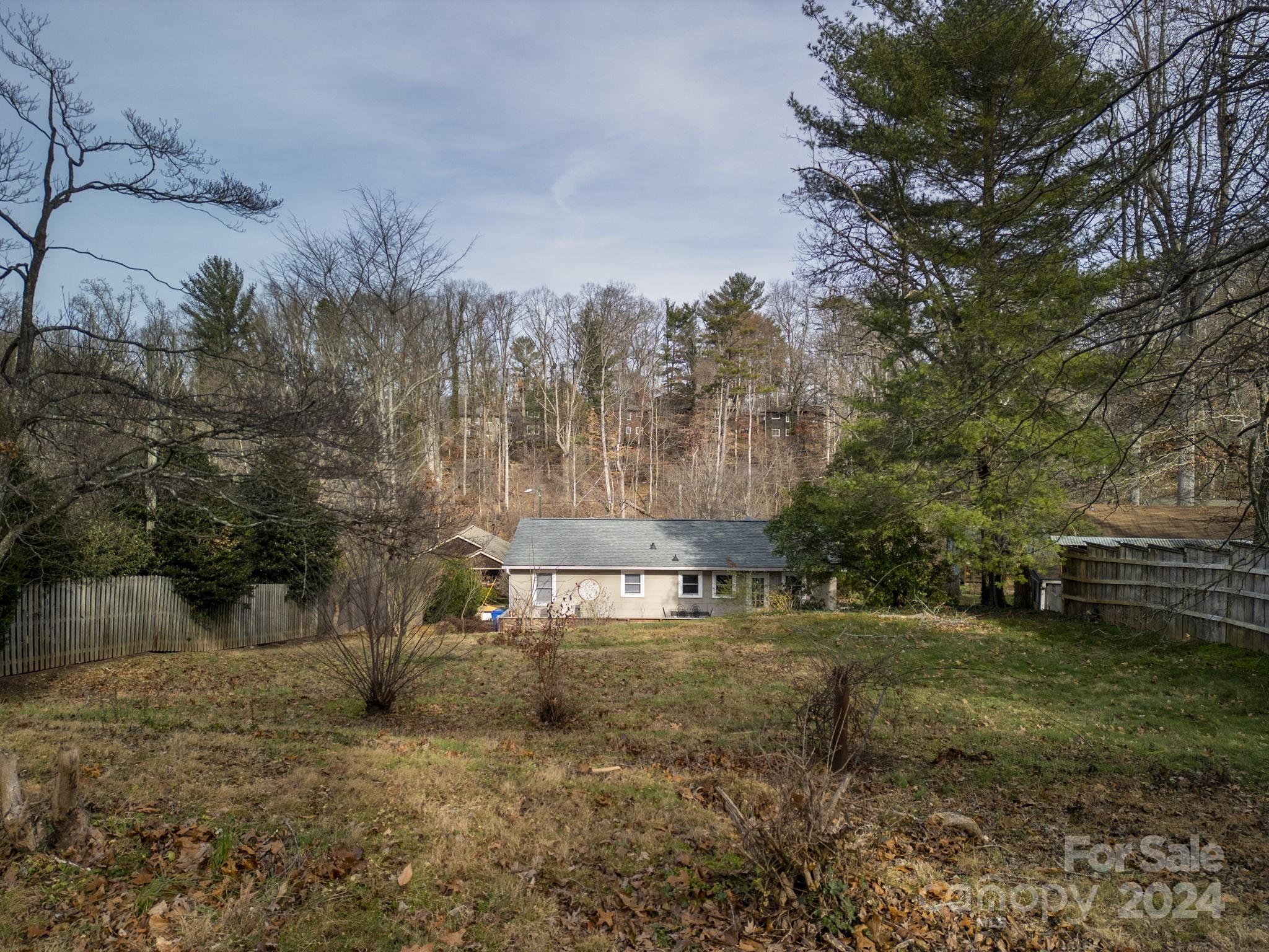 26 Hibriten Drive Asheville NC 28801