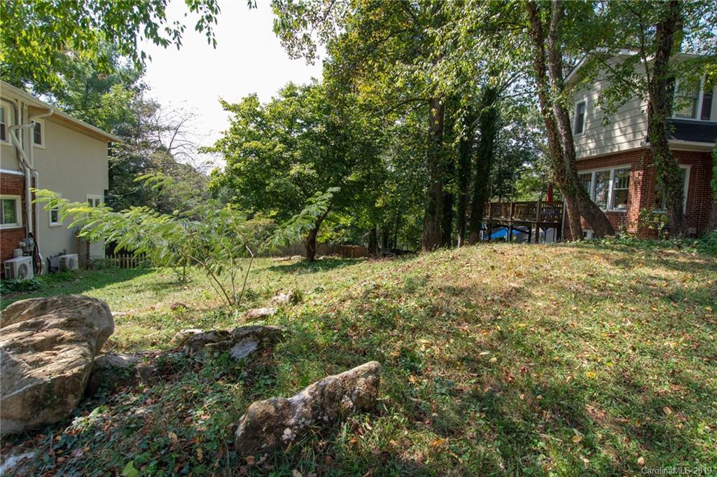 39 Winthrop Road Asheville NC 28806