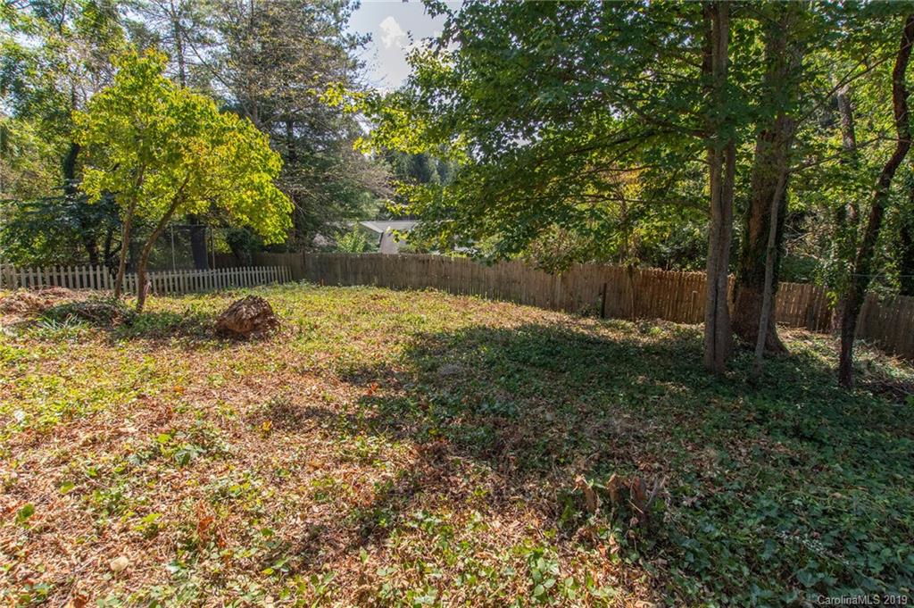39 Winthrop Road Asheville NC 28806