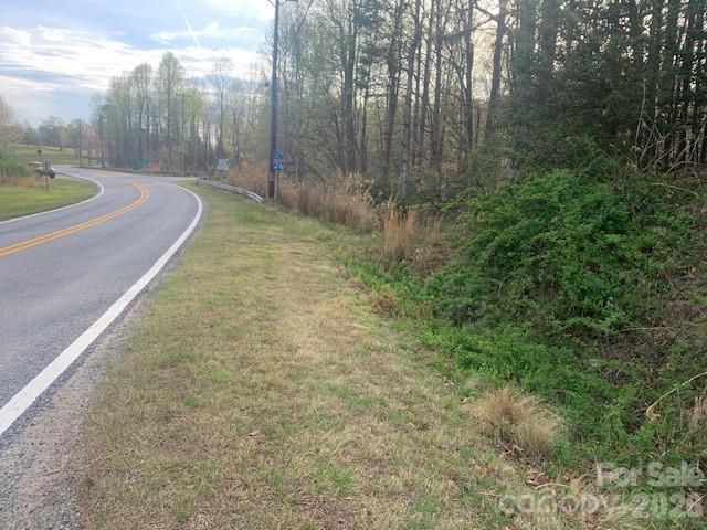 1.0AC Holbert Cove Road Saluda NC 28773