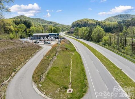 6045 Us 19e Highway Burnsville NC 28714