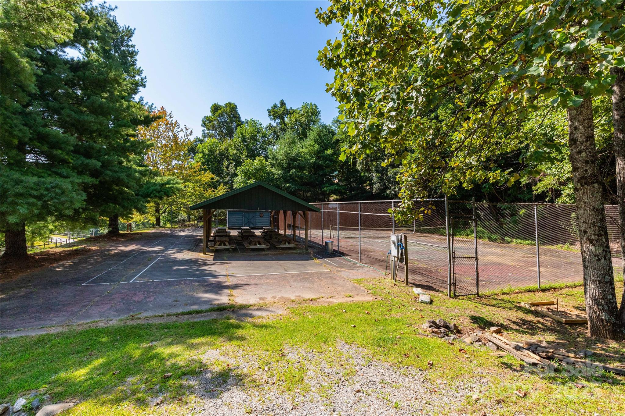 9999 Arrowhead Trail Columbus NC 28722