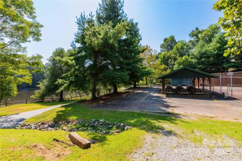 9999 Arrowhead Trail Columbus NC 28722