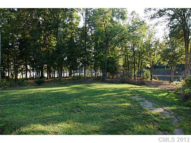 137 Vineyard Drive Mooresville NC 28117
