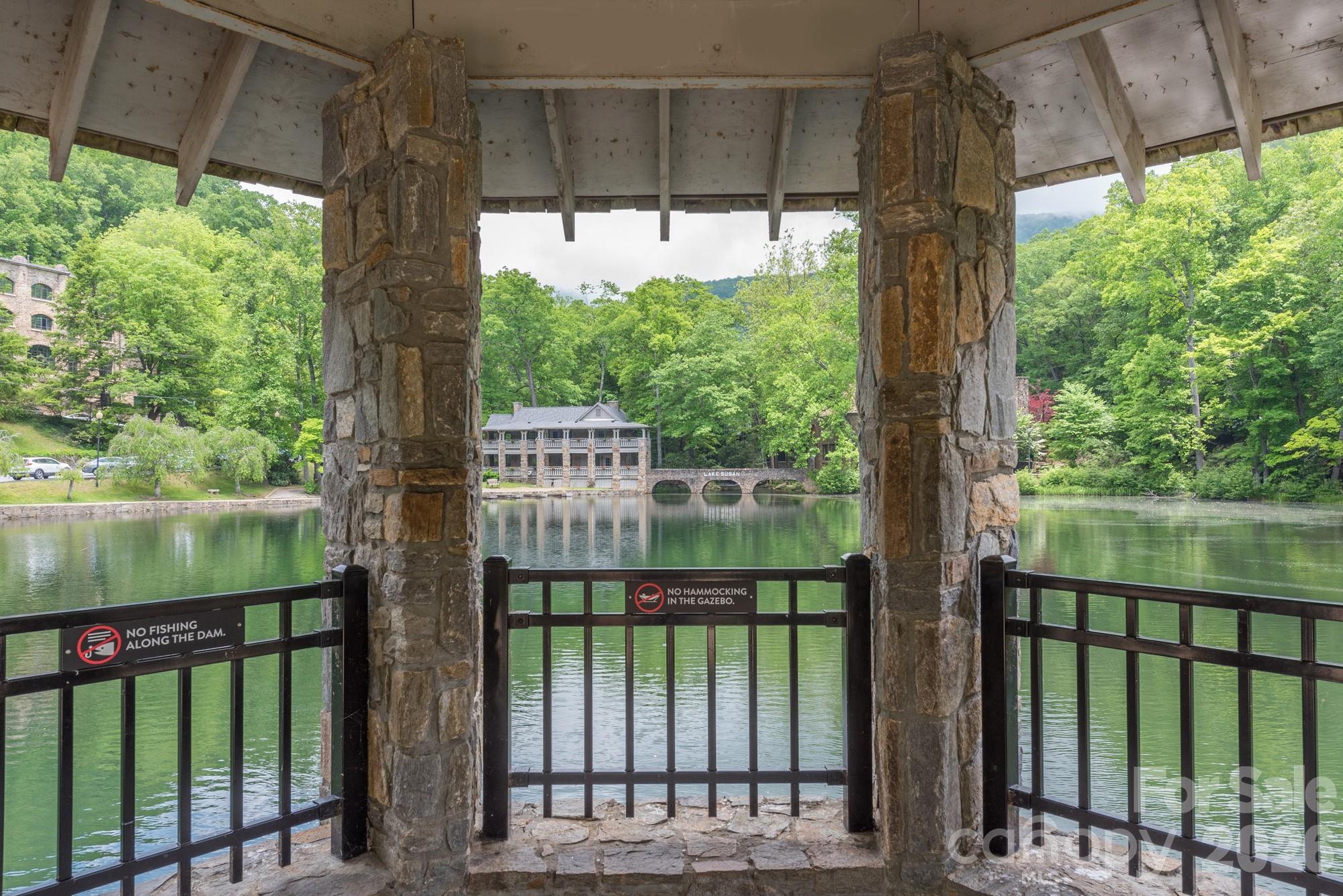 Tbd Mecklenburg Circle Montreat NC 28757