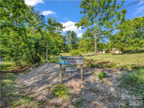 99999 Sedgewood Court Fairview NC 28730