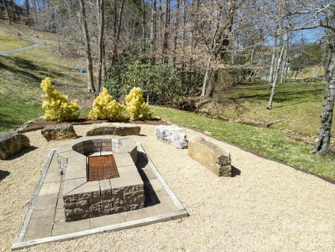 11 Franklin Trace Drive Asheville NC 28804