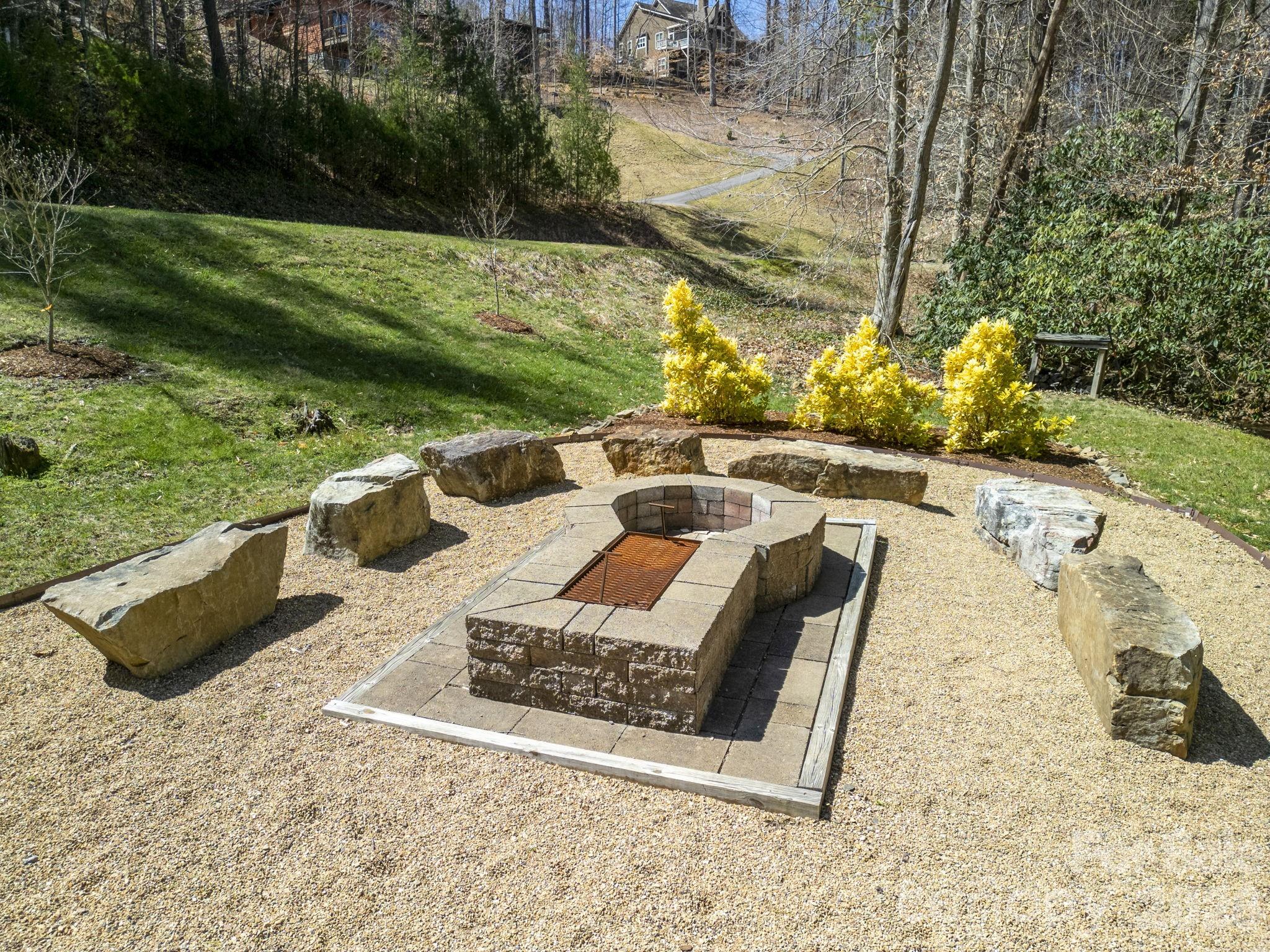 11 Franklin Trace Drive Asheville NC 28804