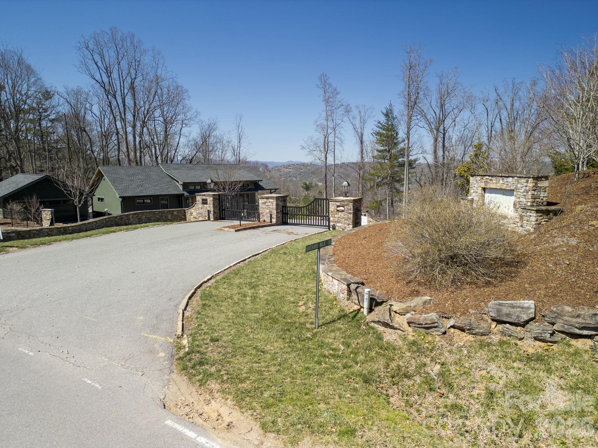 11 Franklin Trace Drive Asheville NC 28804