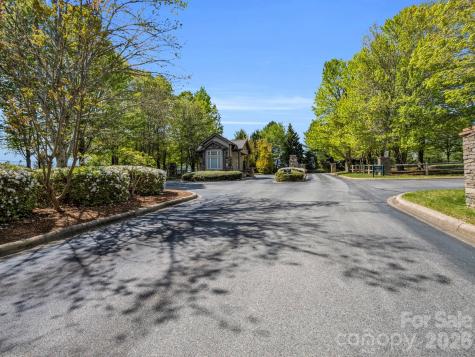 142 Mountain Elder Lane Hendersonville NC 28739