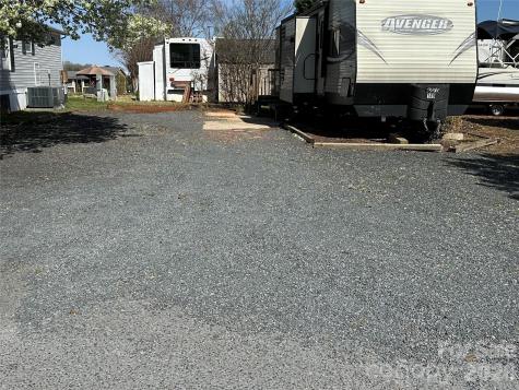 109 Gregory Drive New London NC 28127
