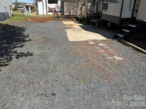 109 Gregory Drive New London NC 28127