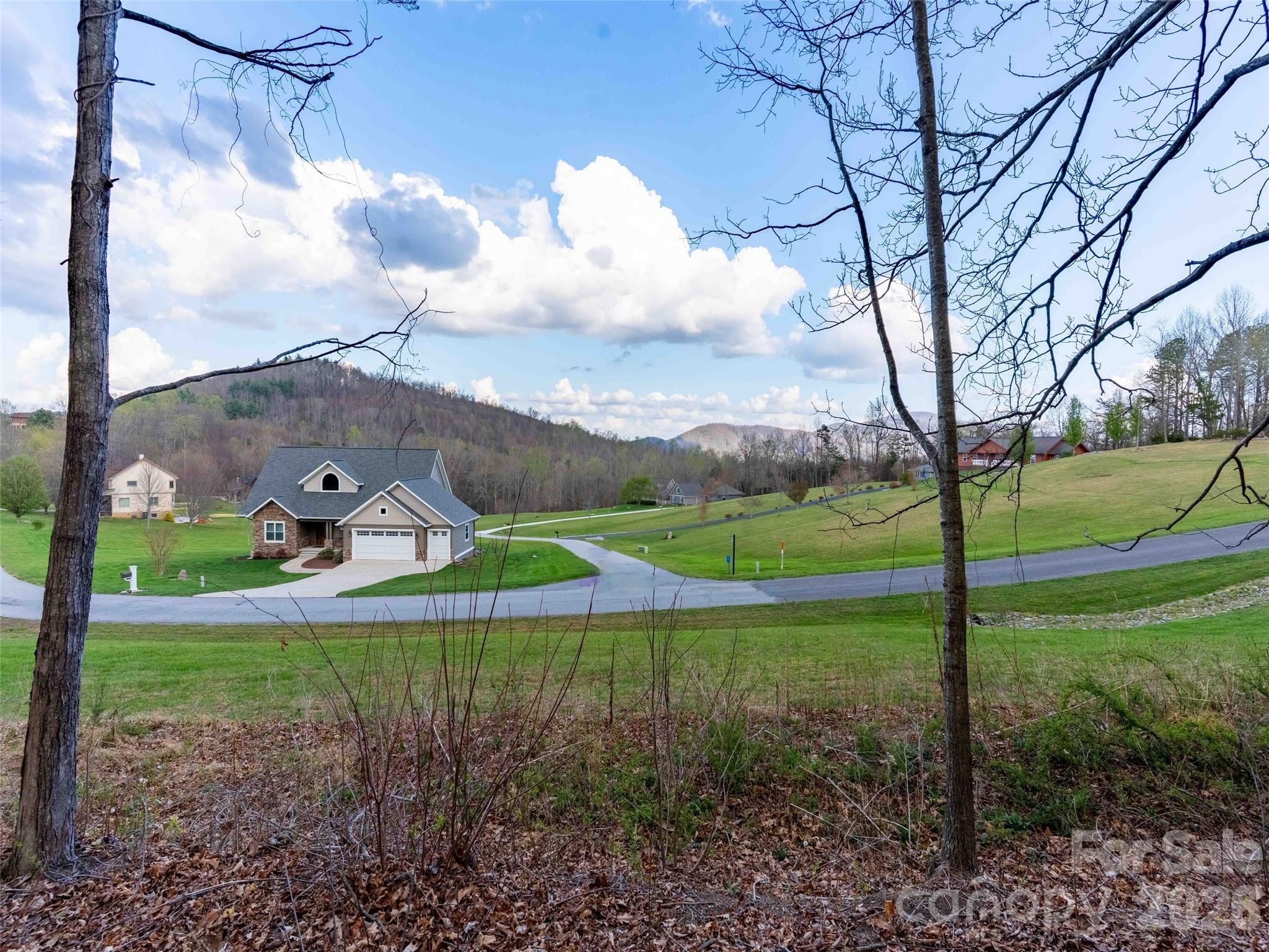 340 Grand Oaks Drive Hendersonville NC 28792