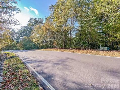 215 Crossvine Trail Hendersonville NC 28739