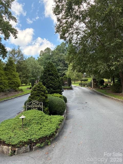 215 Crossvine Trail Hendersonville NC 28739