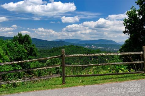 62 Destination Drive Asheville NC 28806