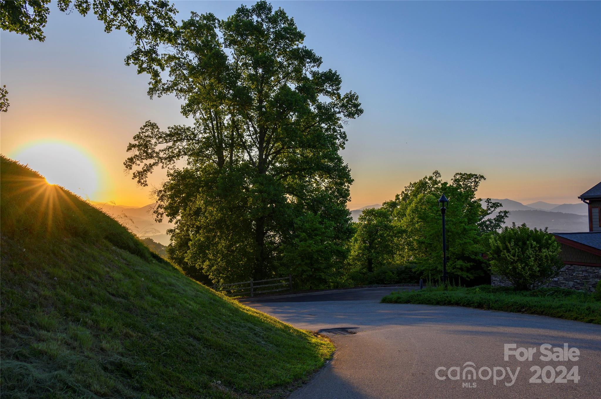 62 Destination Drive Asheville NC 28806