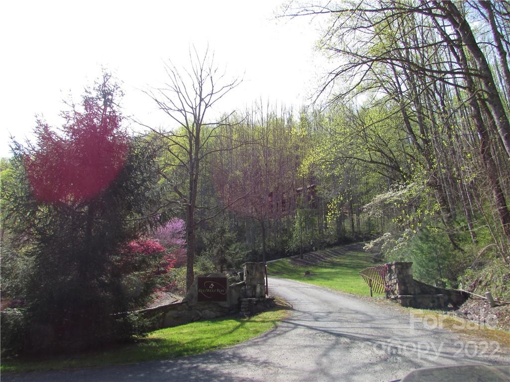 E-18 & 17 Red Wolf Run Mars Hill NC 28754
