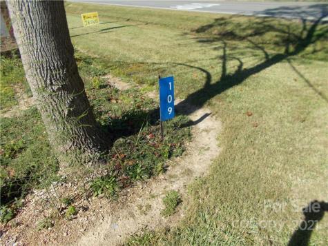 109 Brief Road W Fairview NC 28079