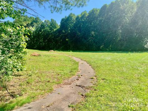 2.81 Acres, 4098 Derbyshire Lane Lenoir NC 28645
