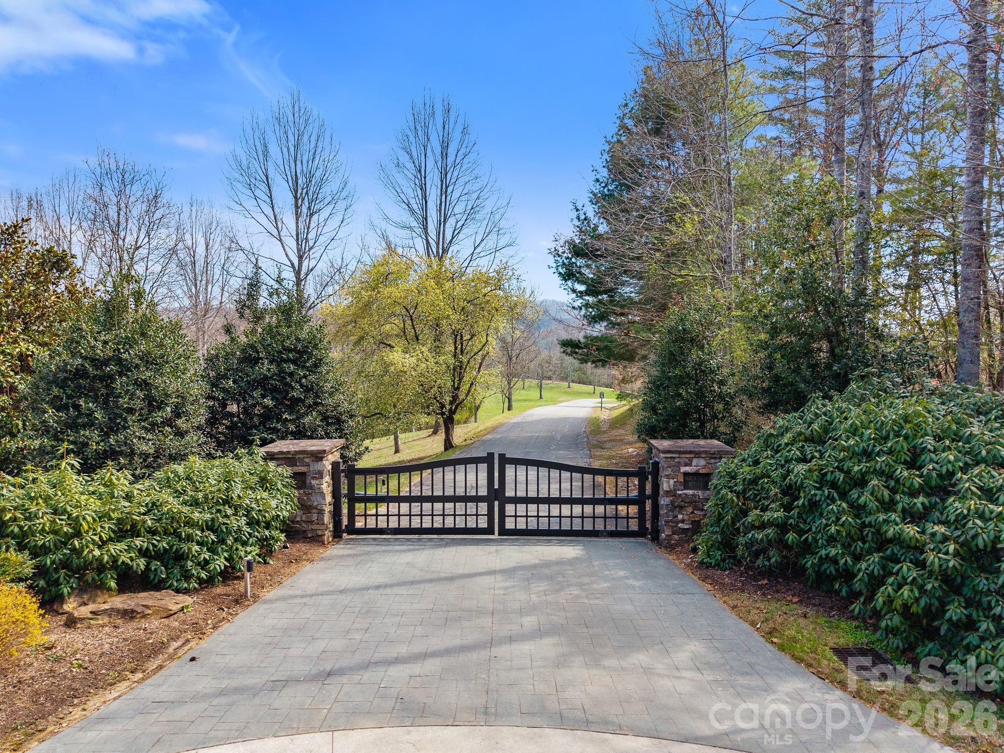 1034 Oleta Mill Trail Hendersonville NC 28792