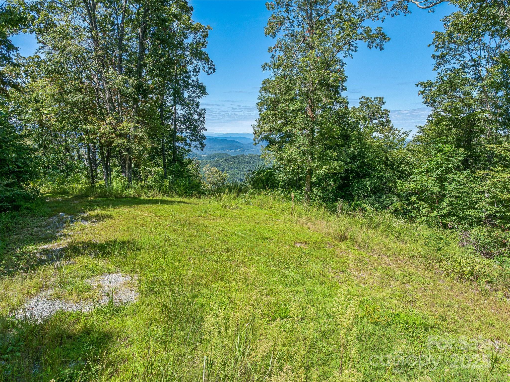 632 Justus Case Mountain Place Hendersonville NC 28792