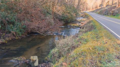 000 Prices Creek Road Burnsville NC 28714